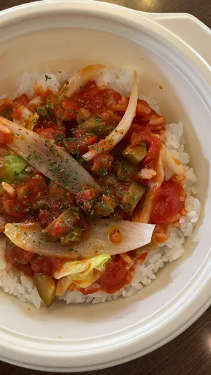 お野菜たっぷりトマトライス